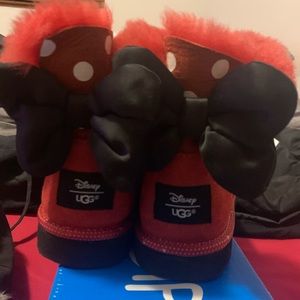 Disney Minnie Uggs